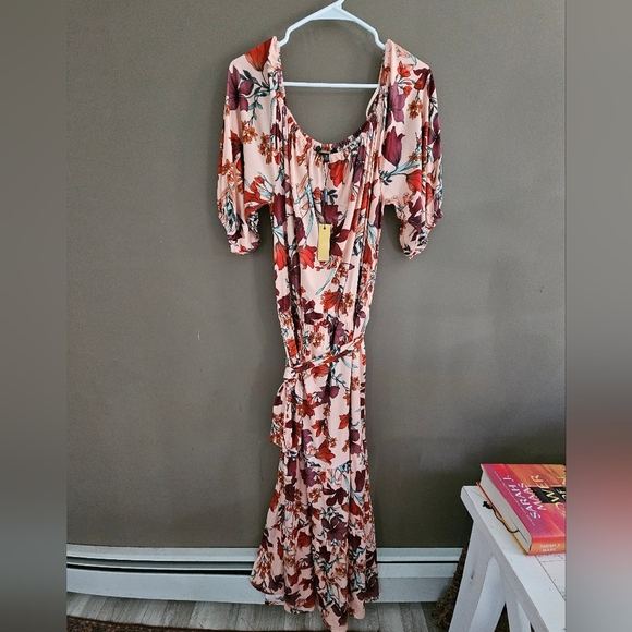 NWT Alexia Admor Harlow Floral Maxi Dress - Picture 2 of 8